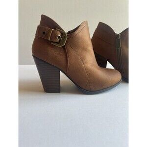 Daisy Fuentes  Brown Zip Up Booties Block Heel Leather Womens Sz 6M